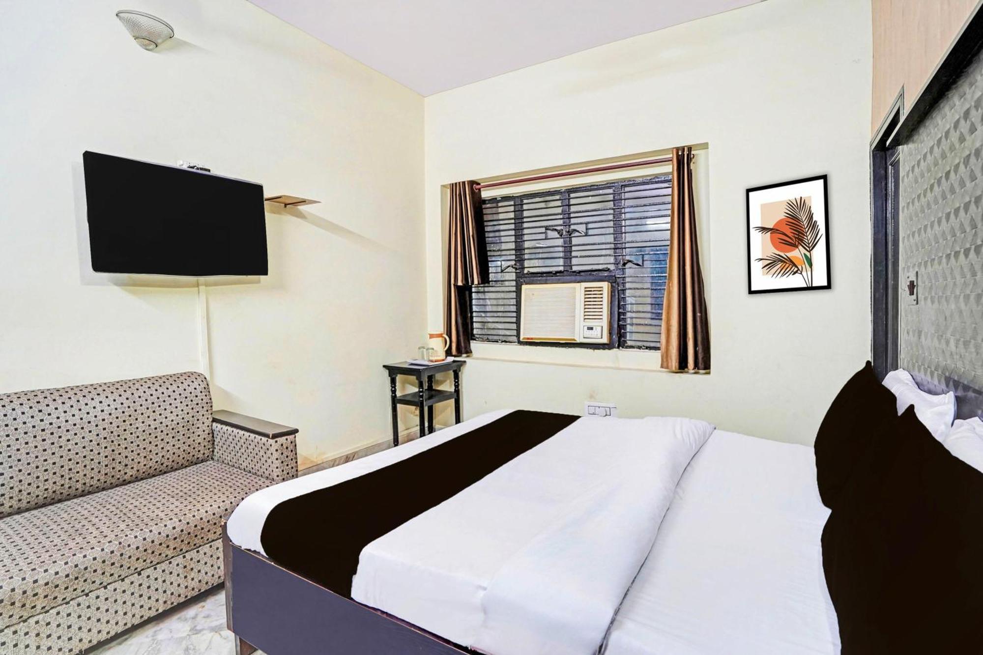 Super Collection O Mathura Near Railway Station Εξωτερικό φωτογραφία