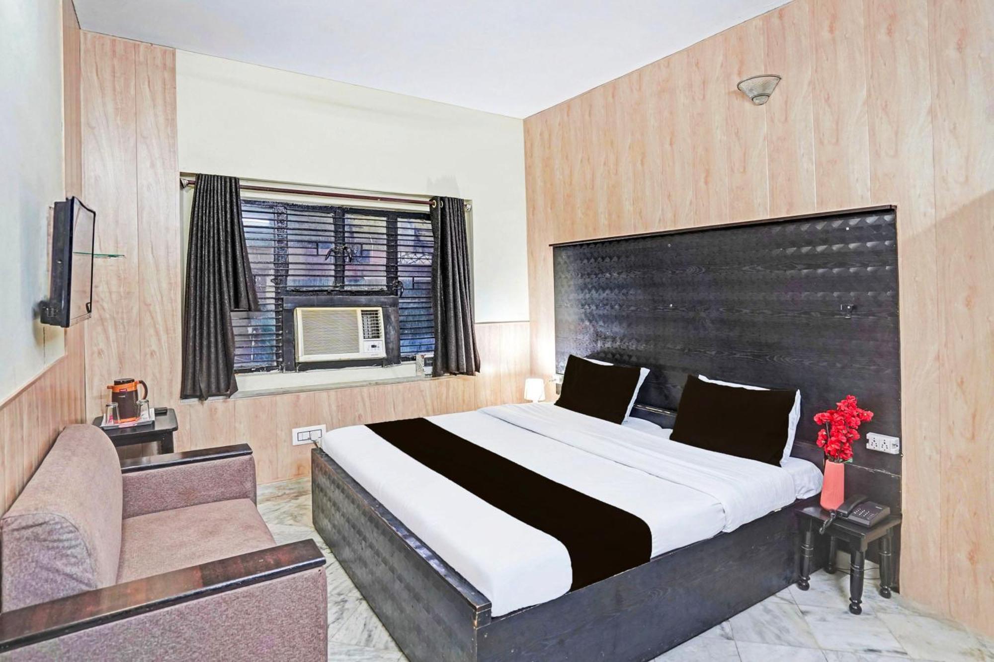 Super Collection O Mathura Near Railway Station Εξωτερικό φωτογραφία